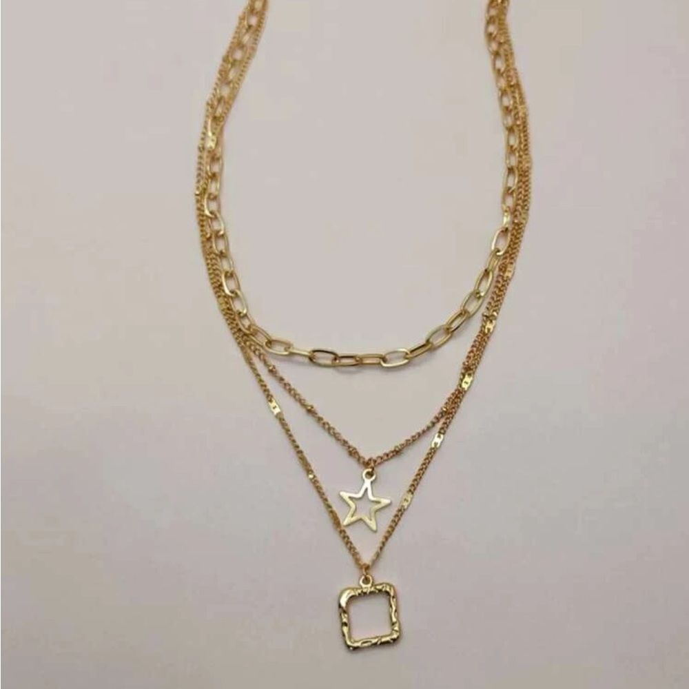 Gold Square Star Layered Necklace - Picture 2 of 3